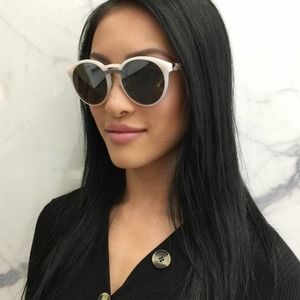 Dior Onde 1 mid size white sunglasses